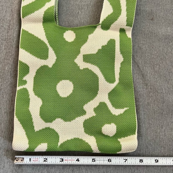 Mini Knot Wrist Bag wristlet knitted green flower tote NEW - Picture 7 of 7